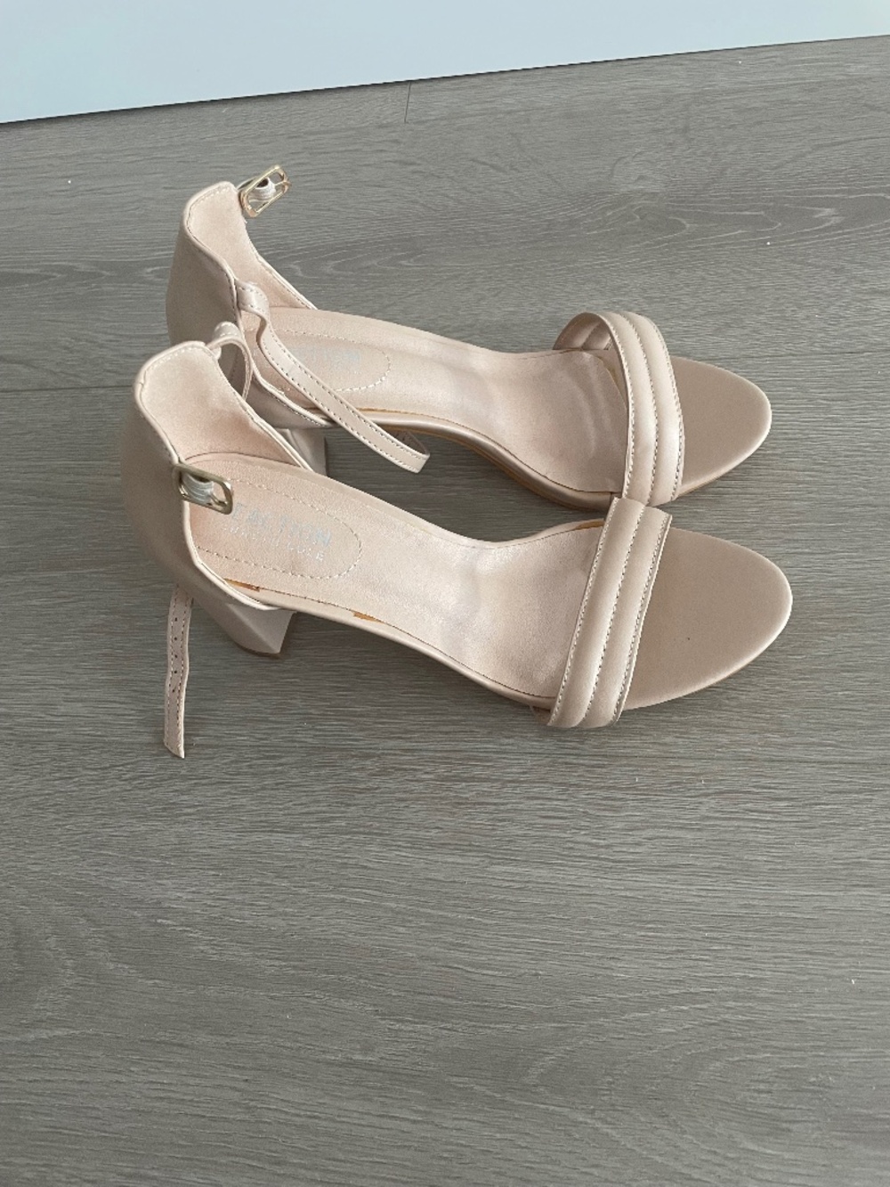 Kenneth Cole Open Toes Heel Women’s 8